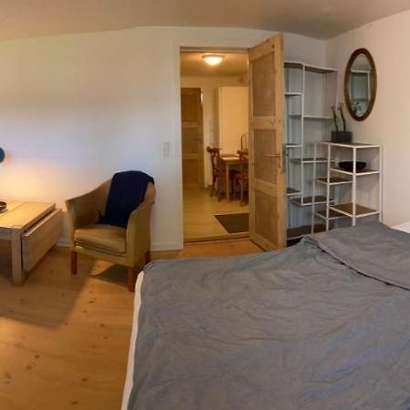 Vaerelse Med Eget Kokken Og Bad Apartment Esbjerg Bagian luar foto